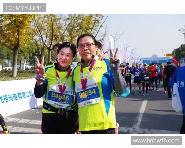 武汉街舞队在马拉松大满贯中的团队协作表现精彩纷呈值得称赞