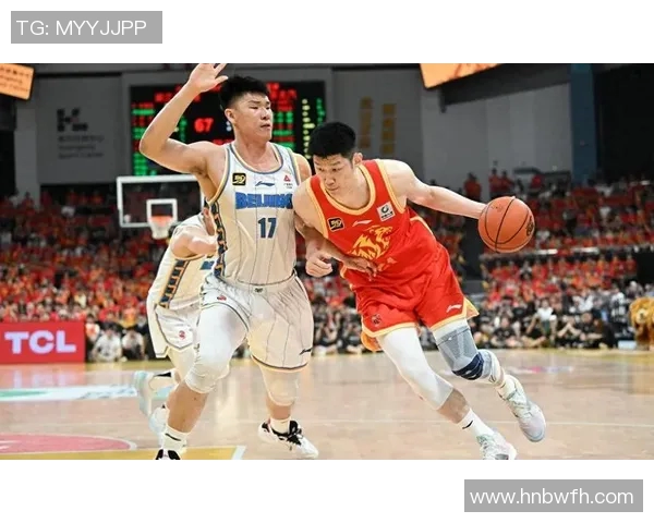 胡金秋:从青涩新星到CBA赛场的领军人物之路 胡金秋:从青涩新星到CBA赛场的领军人物之路