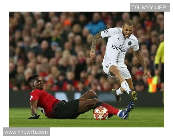 曼联与巴黎圣日耳曼激战在即CNTV全程直播精彩赛事分析