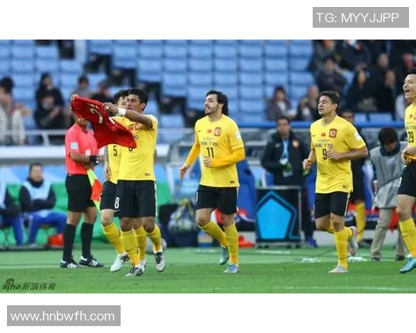 恒大与广岛精彩对决录像回放细节分析与精彩瞬间回顾 恒大与广岛精彩对决录像回放细节分析与精彩瞬间回顾