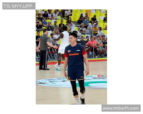 胡明轩的篮球之路：从青涩少年到国家队明星的成长历程与奋斗故事